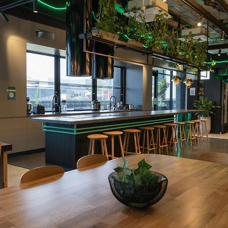 Modern Co-Living Apartments In Perth Central Esterno foto